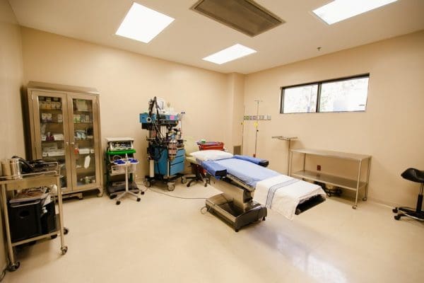 jacksonville-plastic-surgery-center-06-600x400 Coastal Surgery Center